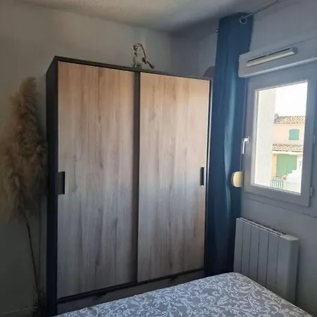Appartement T2 Avec Charme. Fleury  Exterior photo