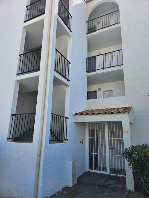 T2 Avec Charme. Apartment Fleury (Aude)